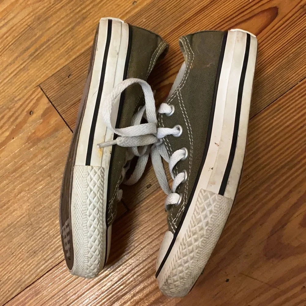 Kids green converse